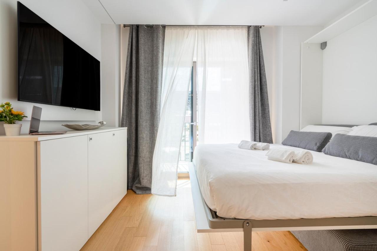 Twelve12 - Universita & Stazione Aparment Bari Buitenkant foto