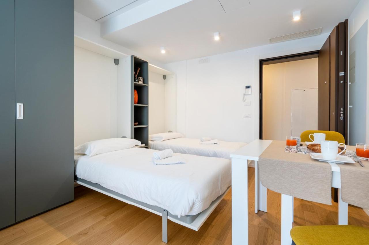 Twelve12 - Universita & Stazione Aparment Bari Buitenkant foto