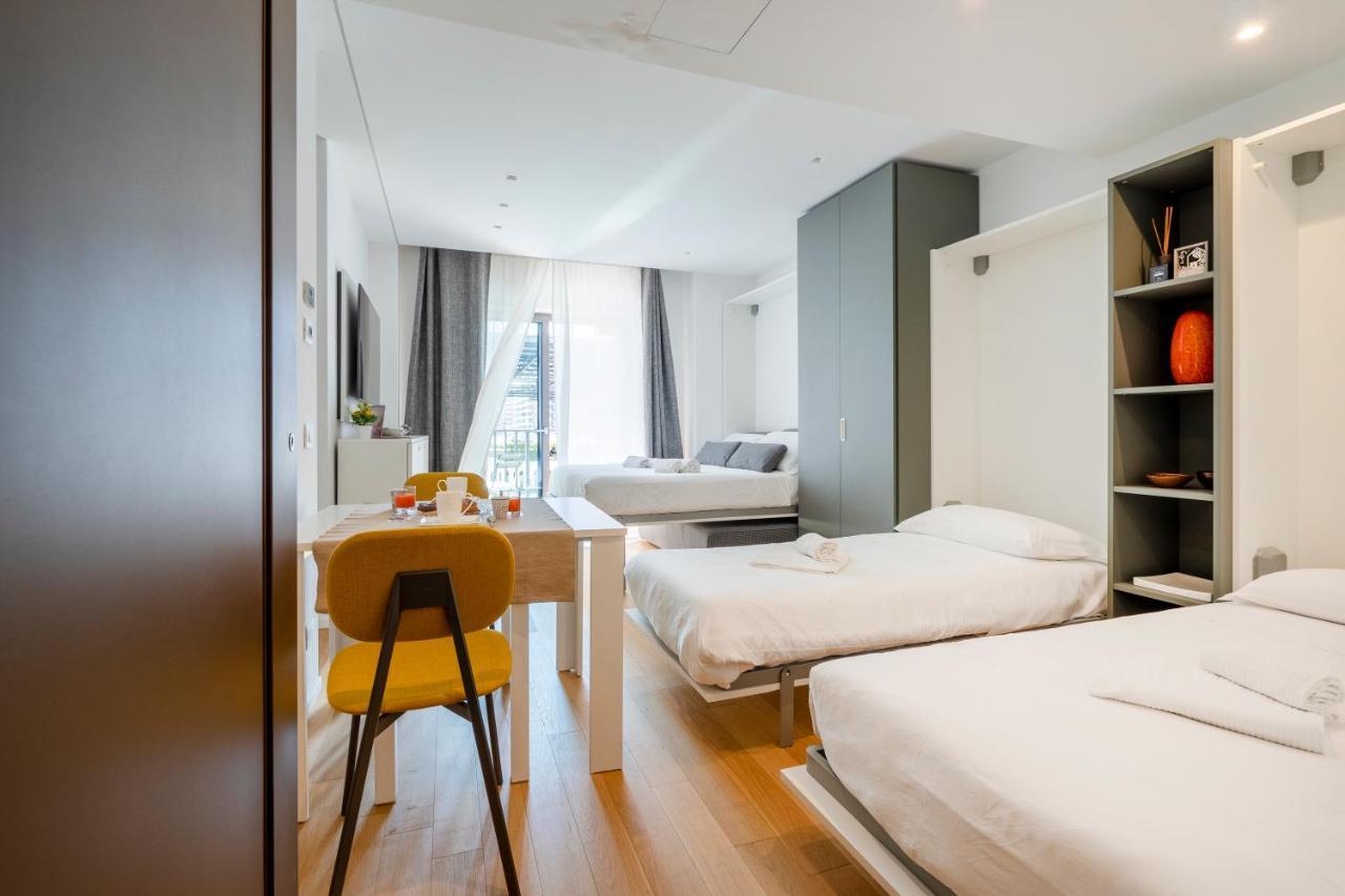Twelve12 - Universita & Stazione Aparment Bari Buitenkant foto