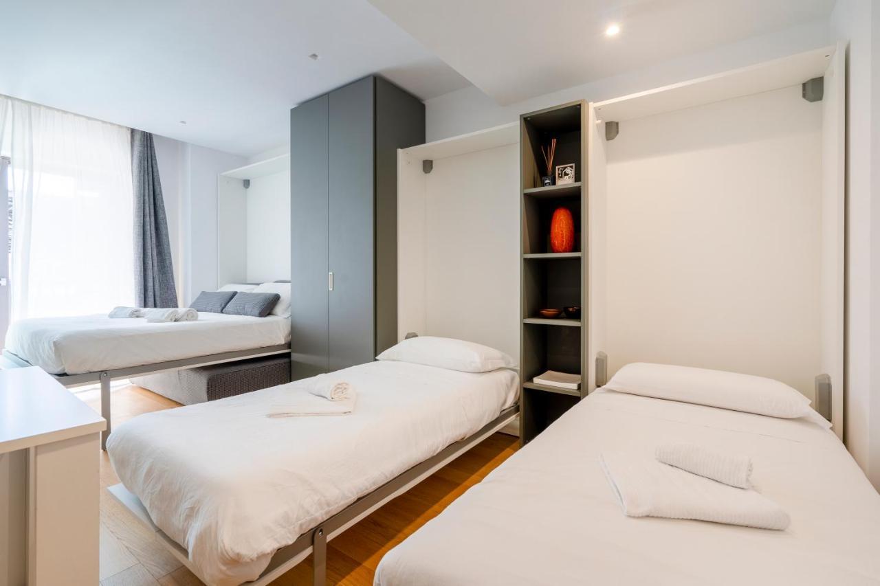 Twelve12 - Universita & Stazione Aparment Bari Buitenkant foto
